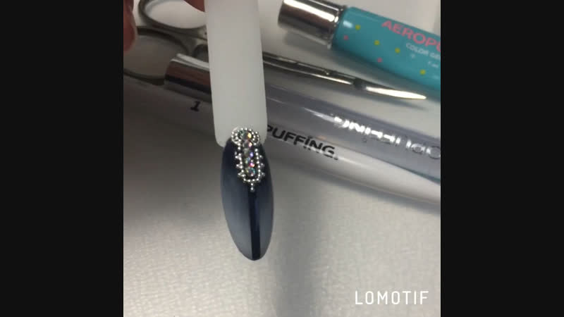 Nik_Nail
