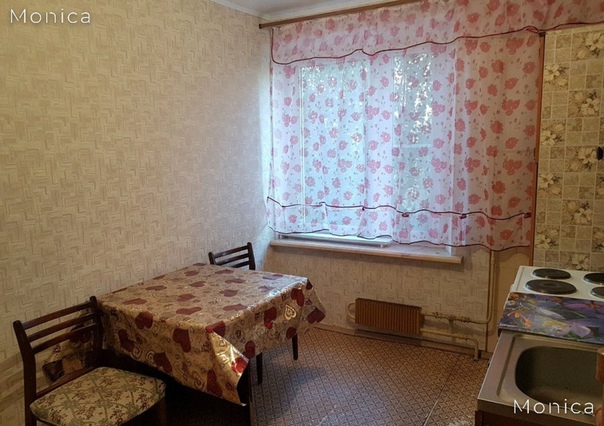 Сдается просторная трехкомнатная квартира 64 кв. м. на 4 этаже 16-ти этажного дома. Рядом метро и МЦК. Рядом школа и детский сад.<br>Без комиссии!<br>Подробнее на - фото Фото: Сдается просторная трехкомнатная квартира 64 кв. м. на 4 этаже 16-ти этажного дома. Рядом метро и МЦК. Рядом школа и детский сад.<br>Без комиссии!<br>Подробнее на