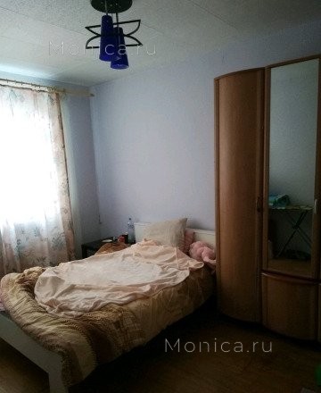 Фото: Сдаётся комната в трёхкомнатной квартире площадью 15 кв.м. в пешей доступности от метро 