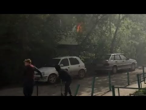 В пожаре на Военной погиб человек