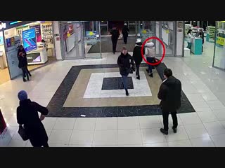 Кража курток из ТЦ