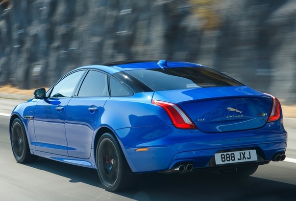Очень редкие:Jaguar XJR575 Двигатель: 5.0 V8 SuperchargerМощность: 575 л.с. при 6250-6500 об/мин Крутящий момент: 700 Нм при 3500-4500 об/мин Трансмиссия: Автомат 8 ступ. Макс. скорость: 300