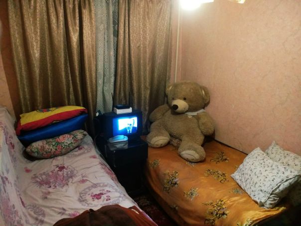 от м.Выхино -300 метров<br>ул.Хлобыстова 16 к 1<br>Сдам на длительный срок (ЗАЕЗД С 16 АПРЕЛЯ!!!) комнату 13кв.м в 2-х квартире .Все удобства имеются.Можно двоем. Соседи спокойные адекватные люди.<br>Цена 16т +1т коммуналка<br>Приезжайте-смотрите - фото Фото: от м.Выхино -300 метров<br>ул.Хлобыстова 16 к 1<br>Сдам на длительный срок (ЗАЕЗД С 16 АПРЕЛЯ!!!) комнату 13кв.м в 2-х квартире .Все удобства имеются.Можно двоем. Соседи спокойные адекватные люди.<br>Цена 16т +1т коммуналка<br>Приезжайте-смотрите