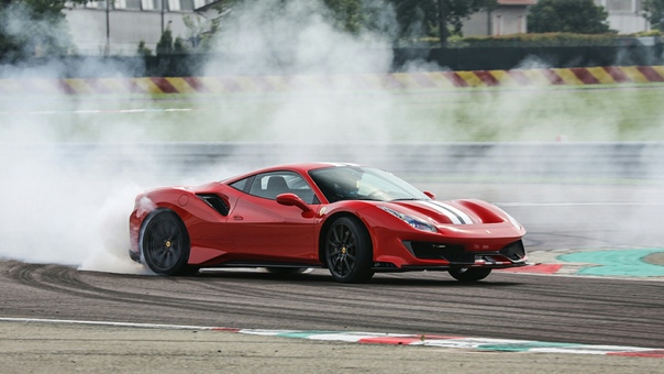 Ferrari оказался дороже, чем McDonalds и Coca-Cola Производитель итальянских спорткаров Ferrari стал самым ценным брендом в мире по версии Brand Finance, получив это звание впервые с 2014