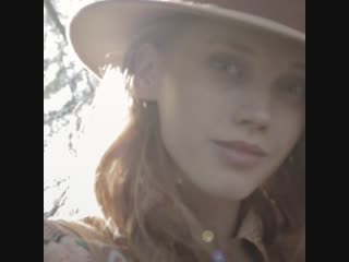 Mandarin Models Agency Опубликовано Victor Amigo · Только что · Город Милан, Италия · #NATURALRED Victoria B. for The Bridge |