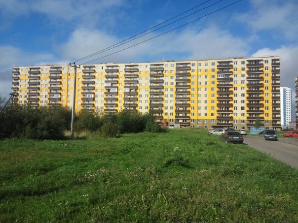 Продается однокомнатная квартира в сданном доме, идет заселение. Дом кирпично-монолитный, построен по индивидуальному проекту, 20 минут на маршрутном такси от станции метро Ломоносовская. Квартира расположена на 5-м этаже 10-и этажного дома, без отделки, установлены стеклопакеты, входная деревянная дверь, установлены радиаторы обогрева, электропроводка. В поселке развитая инфраструктура. Зеленый, уютный, благоустроенный поселок. Рядом набережная реки Невы. Отличный вариант для молодой семьи однокомнатную квартиру за 2250 тыс.руб., Ленинградская область, Всеволожский район, поселок тел. 8-921-792-23-46 Вера - фото Фото: Продается однокомнатная квартира в сданном доме, идет заселение. Дом кирпично-монолитный, построен по индивидуальному проекту, 20 минут на маршрутном такси от станции метро Ломоносовская. Квартира расположена на 5-м этаже 10-и этажного дома, без отделки, установлены стеклопакеты, входная деревянная дверь, установлены радиаторы обогрева, электропроводка. В поселке развитая инфраструктура. Зеленый, уютный, благоустроенный поселок. Рядом набережная реки Невы. Отличный вариант для молодой семьи однокомнатную квартиру за 2250 тыс.руб., Ленинградская область, Всеволожский район, поселок тел. 8-921-792-23-46 Вера