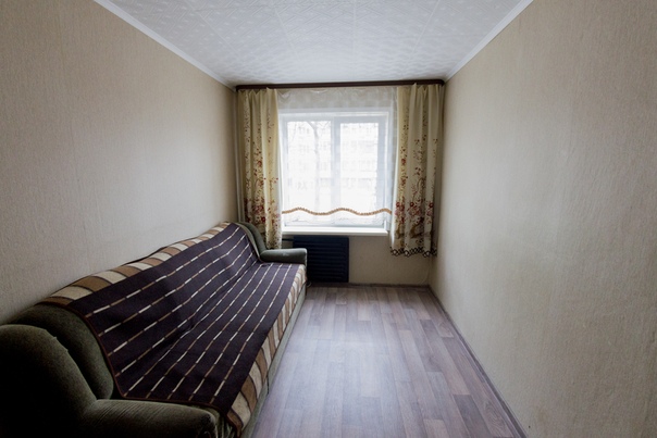 СНИЖЕНИЕ ЦЕНЫ!!!! всего 650тр!!! <br>Комната (10,6 кв) в 3-х комнатной квартире на Сульфате! <br>панельный дом, все удобства! Мало соседей! <br>Звоните 8-900-911-45-59, записывайтесь на просмотр! - фото Фото: СНИЖЕНИЕ ЦЕНЫ!!!! всего 650тр!!! <br>Комната (10,6 кв) в 3-х комнатной квартире на Сульфате! <br>панельный дом, все удобства! Мало соседей! <br>Звоните 8-900-911-45-59, записывайтесь на просмотр!