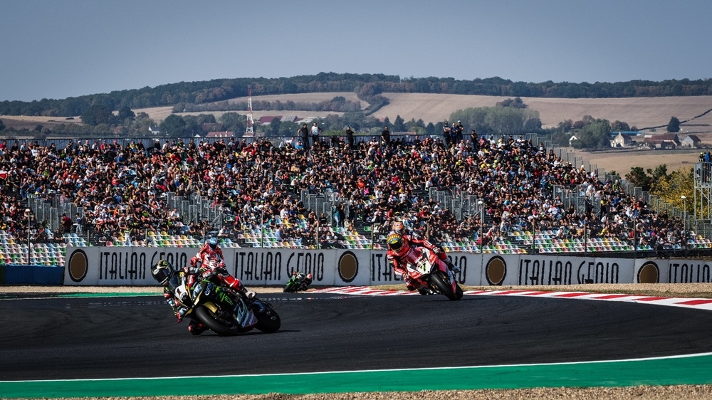 Фотографии 11-го этапа WSBK 2018 - Маньи-Кур