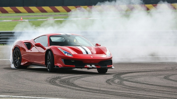 Ferrari оказался дороже, чем McDonalds и Coca-Cola Производитель итальянских спорткаров Ferrari стал самым ценным брендом в мире по версии Brand Finance, получив это звание впервые с 2014