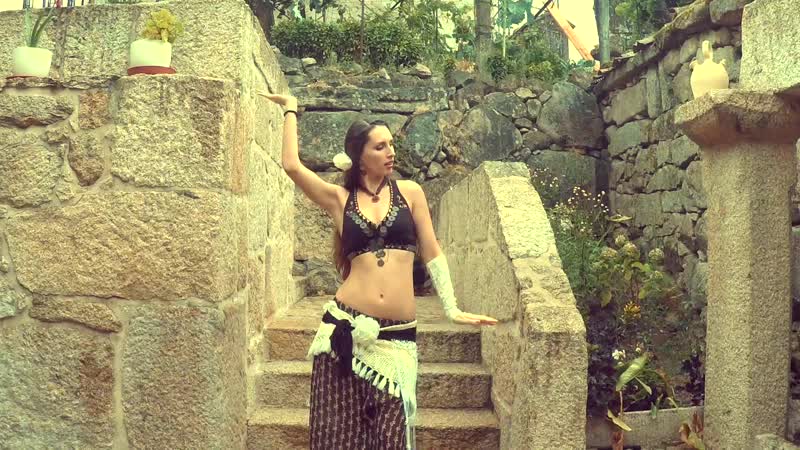 Tribal fusion stylisation