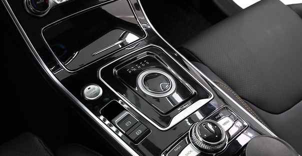 Кроссовер Dorcen G60S и электромобиль E20 стали серийными Фото: autohome.com.cnОбразованная в этом году марка Dorcen детище энергетического холдинга Jiangsu Jintan Changdanghu. Ему принадлежит