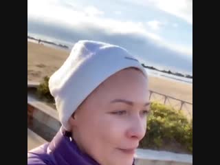 Жизнь продолжается! Утренняя пробежка помогает преодолевать грусть, уныние, поднимает настроение и самооценку, между прочим!) Вс