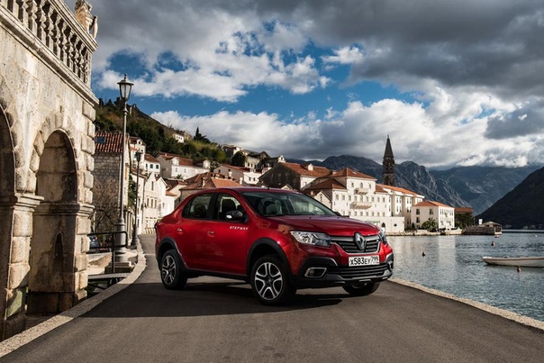 Пенсионная реформа Старый знакомый Renault Logan расправил крылья, приподнялся над землей, нарастил пластиковый обвес, обрел японский вариатор и приставку Stepway. Почему концерн расширил