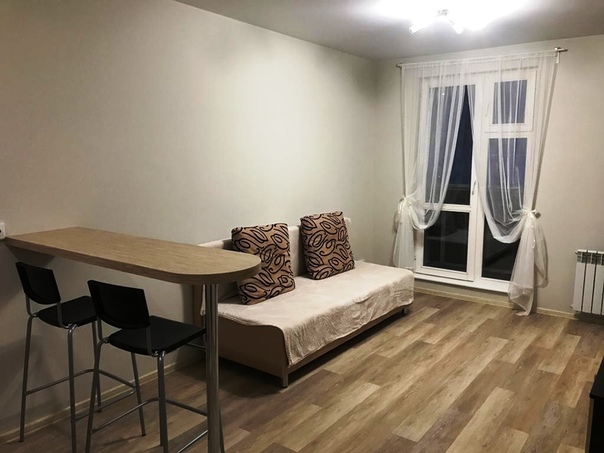 Иркутск, Ямская, 17 <br>Сдаю симпатичную студию. Маленькая, но теплая <br>и уютная. Идеально для 1ого человека. Сдаю на <br>длительный срок. Есть все необходимое из мебели <br>и бытовой техники. Предпочтение девушке, но <br>парней тоже рассмотрим. Против животных ничего <br>не имеем, если не будут портить мебель и обои. <br>В стоимость не включены коммунальные платежи <br>(около 1-1,5 тыс отопление + свет и вода = 1,5-2 тыс). <br>Цена ежемесячная 7000. <br>Звоните 89087755046 <br>. <br>Самые лучшие квартиры по приятным ценам! <br> - фото Фото: Иркутск, Ямская, 17 <br>Сдаю симпатичную студию. Маленькая, но теплая <br>и уютная. Идеально для 1ого человека. Сдаю на <br>длительный срок. Есть все необходимое из мебели <br>и бытовой техники. Предпочтение девушке, но <br>парней тоже рассмотрим. Против животных ничего <br>не имеем, если не будут портить мебель и обои. <br>В стоимость не включены коммунальные платежи <br>(около 1-1,5 тыс отопление + свет и вода = 1,5-2 тыс). <br>Цена ежемесячная 7000. <br>Звоните 89087755046 <br>. <br>Самые лучшие квартиры по приятным ценам! <br>