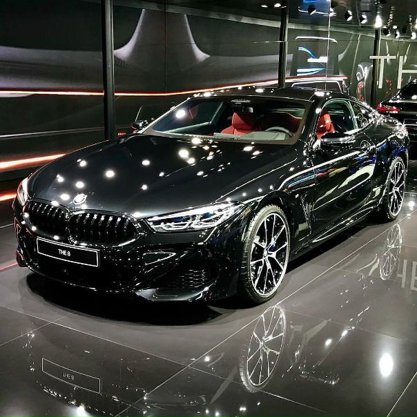 BMW 8-series 