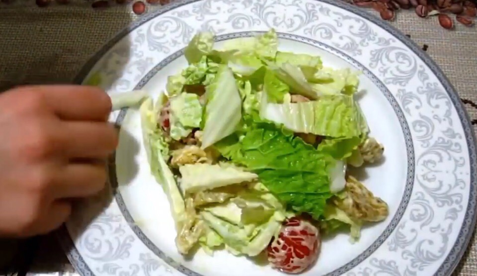 Как сделать салат цезарь с курицей и сухариками в домашних условиях. Смотреть фото Как сделать салат цезарь с курицей и сухариками в домашних условиях. Смотреть картинку Как сделать салат цезарь с курицей и сухариками в домашних условиях. Картинка про Как сделать салат цезарь с курицей и сухариками в домашних условиях. Фото Как сделать салат цезарь с курицей и сухариками в домашних условиях