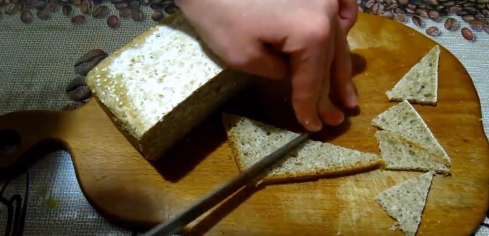 Как сделать салат цезарь с курицей и сухариками в домашних условиях. Смотреть фото Как сделать салат цезарь с курицей и сухариками в домашних условиях. Смотреть картинку Как сделать салат цезарь с курицей и сухариками в домашних условиях. Картинка про Как сделать салат цезарь с курицей и сухариками в домашних условиях. Фото Как сделать салат цезарь с курицей и сухариками в домашних условиях