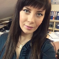 Анна Попова