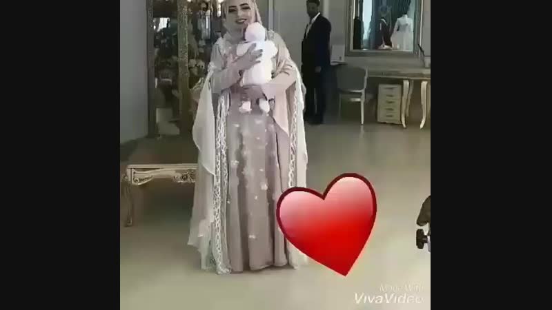 VID_20190222_205557_955.mp4