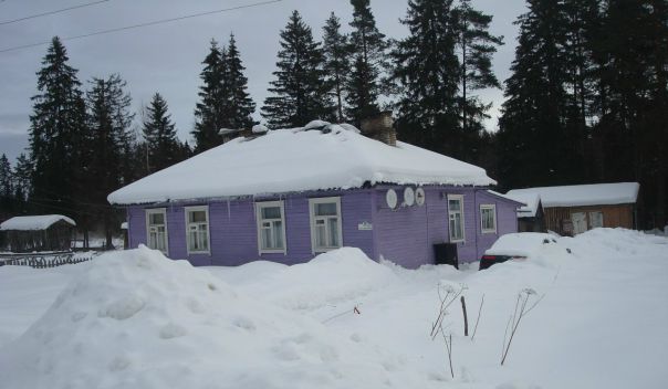 Продам квартиру . Республика Карелия; Лахденпохский район; поселок Элисенваа; улица Школьная дом 24<br>3-х комнатная, кухня , туалет, ванна коридор и прихожая.<br>В 500- та метрах от центра поселка.<br>498000 рублей<br>Мой мобильный 89216296752 - фото Фото: Продам квартиру . Республика Карелия; Лахденпохский район; поселок Элисенваа; улица Школьная дом 24<br>3-х комнатная, кухня , туалет, ванна коридор и прихожая.<br>В 500- та метрах от центра поселка.<br>498000 рублей<br>Мой мобильный 89216296752