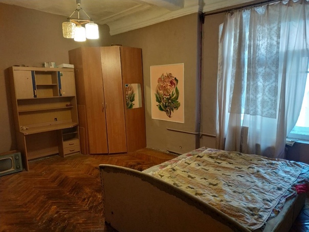 Всем привет! <br>Сдаётся уютная комната по адресу Невский проспект 154 <br> <br>Пешая доступность до метро площадь восстания (5 минут) <br> <br>В двух минутах от дома магазин Дикси,семишагофф,а чуть дальше два ТЦ Галерея и Стокман <br> <br>Комната уютная.Есть необходимая мебель. <br> <br>Санузел совмещённый,ванная <br> <br>На кухне вся необходимая техника и стиральная машинка <br> <br>11000+ку <br>Залог 100%, можно разбить <br>Договор <br> <br>+79046099046 <br> <br>Заселиться возможно сегодня - фото Фото: Всем привет! <br>Сдаётся уютная комната по адресу Невский проспект 154 <br> <br>Пешая доступность до метро площадь восстания (5 минут) <br> <br>В двух минутах от дома магазин Дикси,семишагофф,а чуть дальше два ТЦ Галерея и Стокман <br> <br>Комната уютная.Есть необходимая мебель. <br> <br>Санузел совмещённый,ванная <br> <br>На кухне вся необходимая техника и стиральная машинка <br> <br>11000+ку <br>Залог 100%, можно разбить <br>Договор <br> <br>+79046099046 <br> <br>Заселиться возможно сегодня