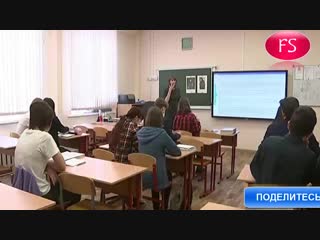 В Бердске школьницу не пустили на занятия из-за цвета волос. В Петербурге школьницу выгнали с линейки - Видео