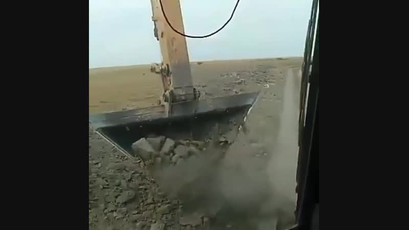 Траншее копатель