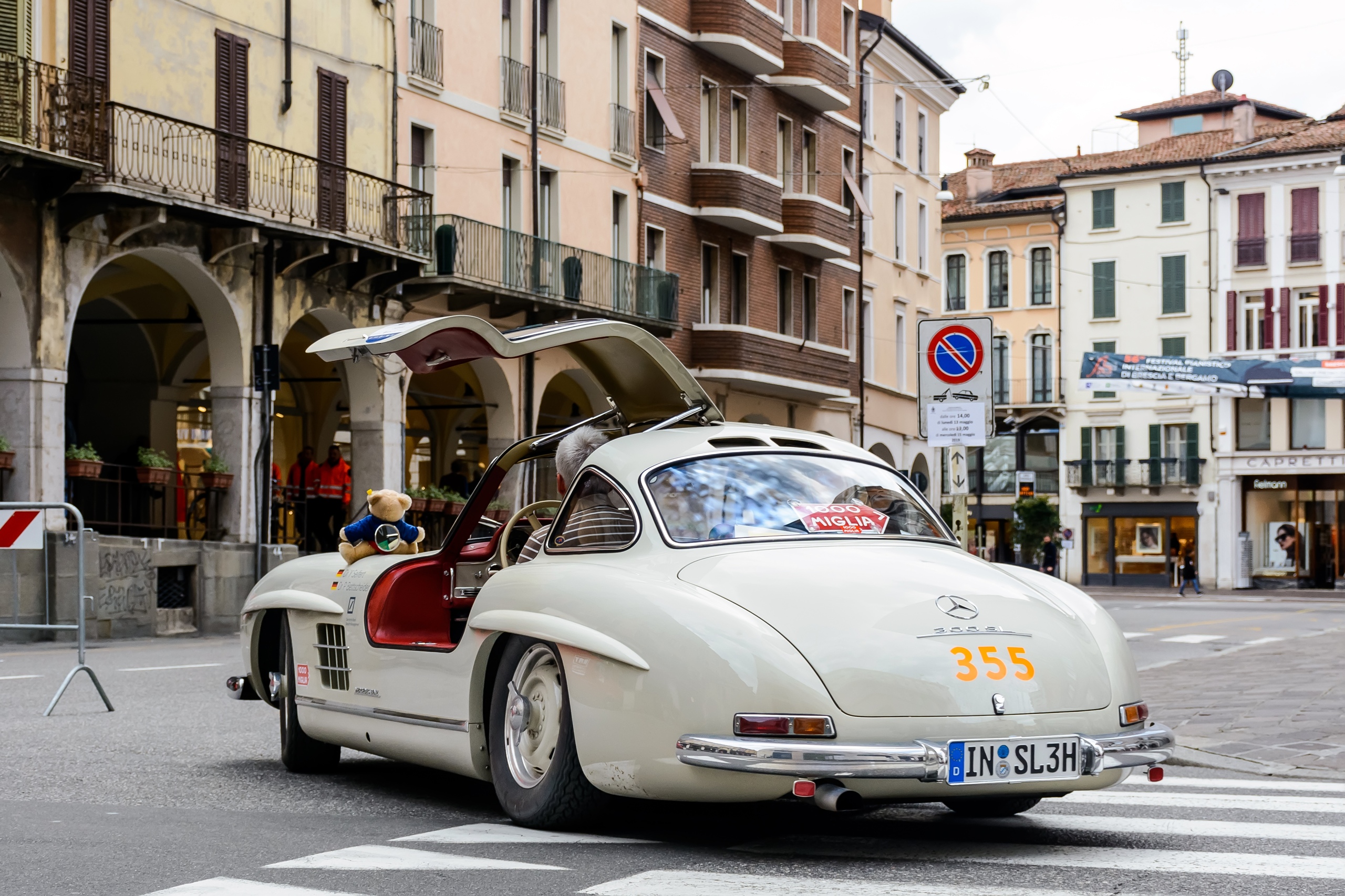 Mille Miglia 2019 porsche,bristol,италия,aston martin,abarth,buick,bentley,oldsmobile,fiat,ferrari,austin healey,bugatti,riley,lancia,jaguar,ралли,mercedes-benz,healey,ac,lagonda,talbot