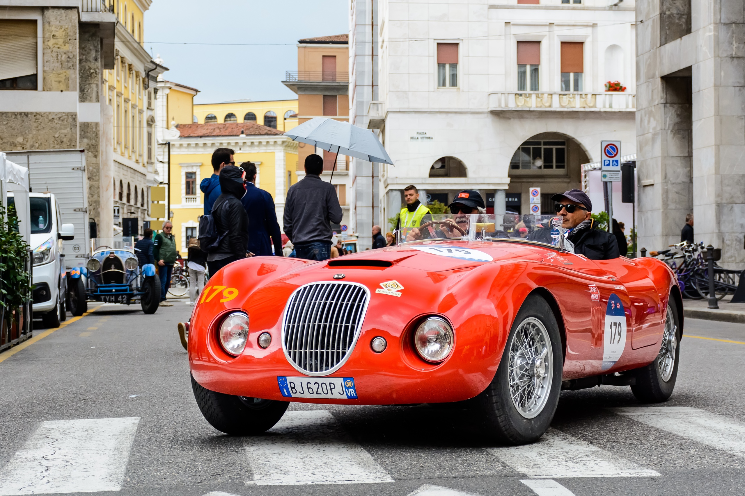 Mille Miglia 2019 porsche,bristol,италия,aston martin,abarth,buick,bentley,oldsmobile,fiat,ferrari,austin healey,bugatti,riley,lancia,jaguar,ралли,mercedes-benz,healey,ac,lagonda,talbot