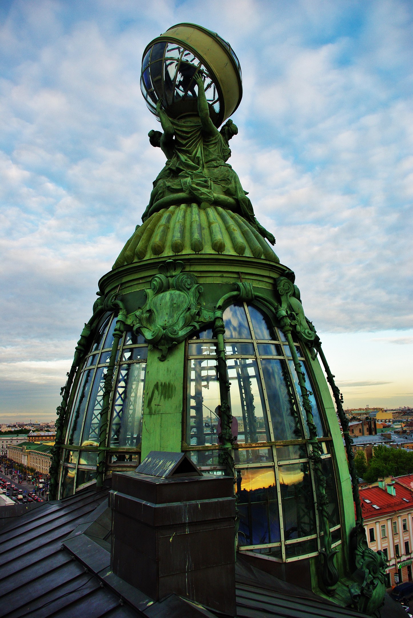 Как попасть в дом зингера. Зингер санкт-петербург крыша. Купол дома зингера. Дом зингера питер крыша. Как попасть в дом зингера.