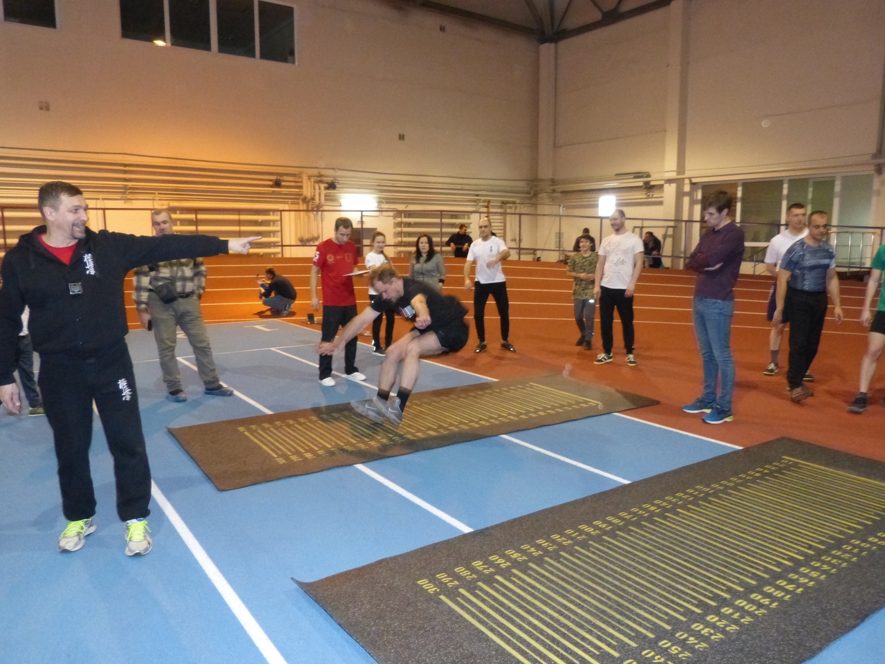 НУ ВОТ И МЫ БОЛЬШОЙ КОМАНДОЙ СДАЛИ НОРМАТИВЫ ВФСК ГТО.