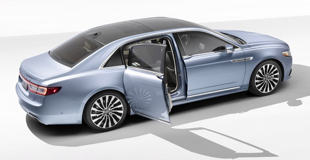 К юбилею Lincoln Continental обзавелся распашными дверьми Фото: фирма-производительВ следующем году Lincoln Continental будет отмечать 80-летний юбилей: первая модель с таким названием увидела