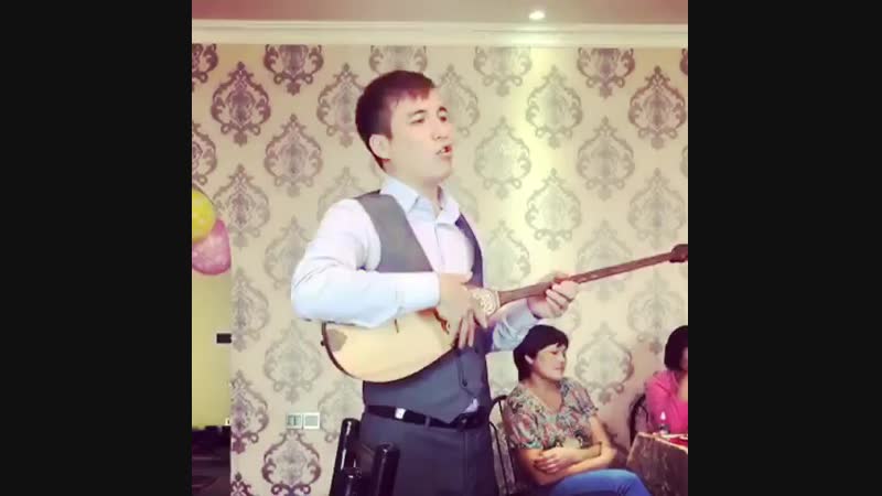 қатты сөйлеп қояд
