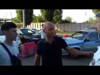 думаю, что оттрахал зрелую служанку извиняюсь, но, по-моему, ошибаетесь