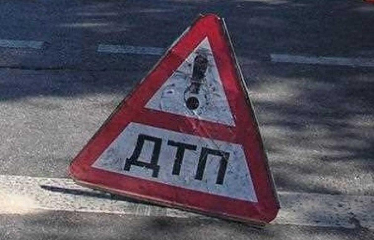 Под Кардоникской перевернулся автомобиль