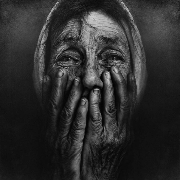 Портреты бездомных от фотографа Ли Джеффриса В 2008 году бухгалтер и начинающий фотограф Ли Джеффрис приехал в Лондон, чтобы участвовать в марафоне. За день до марафона он решил погулять по