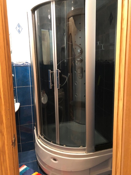 Фото: Сдается: комната <br>Стоимость: 15000 <br>Адрес:Хорошёвское шоссе, 41 к Г <br>Хорошёвский район <br>Метро:Хорошёво — 310 м,Полежаевская-600м <br>Доп: Комнату в 5 комнатной квартире . <br>Кв (95 кв.м /13.5 кв.м) <br>Есть вся необходимая мебель. <br>Интернет,кабельное. <br>Сан узел раздельный. <br>Гардеробная. Лоджия <br>Холодильник, микроволновая печь, стиральная машина. <br>Доп мебель по согласованию <br>Без депозита. <br>Заселение сразу. <br>Телефон: +79253239227 <br>whаts аpp: 89507346393 #арендаквартирвмоскве#снимуквартиру#сдамквартиру#снимуквартирумосква#сдамквартирумосква#арендаквартир#москвааренда#снятьквартирувмоскве#квартиравмоскве#недвижимостьвмоскве#следуй#следуйзамной#подпишись#девушка#девушки#лайки#лайкивзаимно#селфи#привет#инстаграм#супер#инстаграманит#ремонтквартир#инстамода#мода#универ#университет#москва