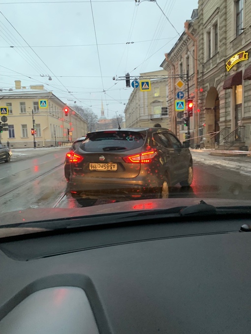 98nepa7ES7g.jpg