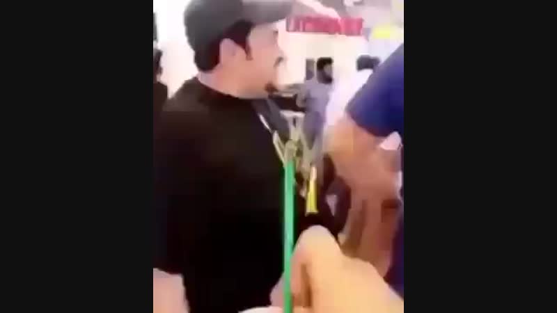Дал попить
