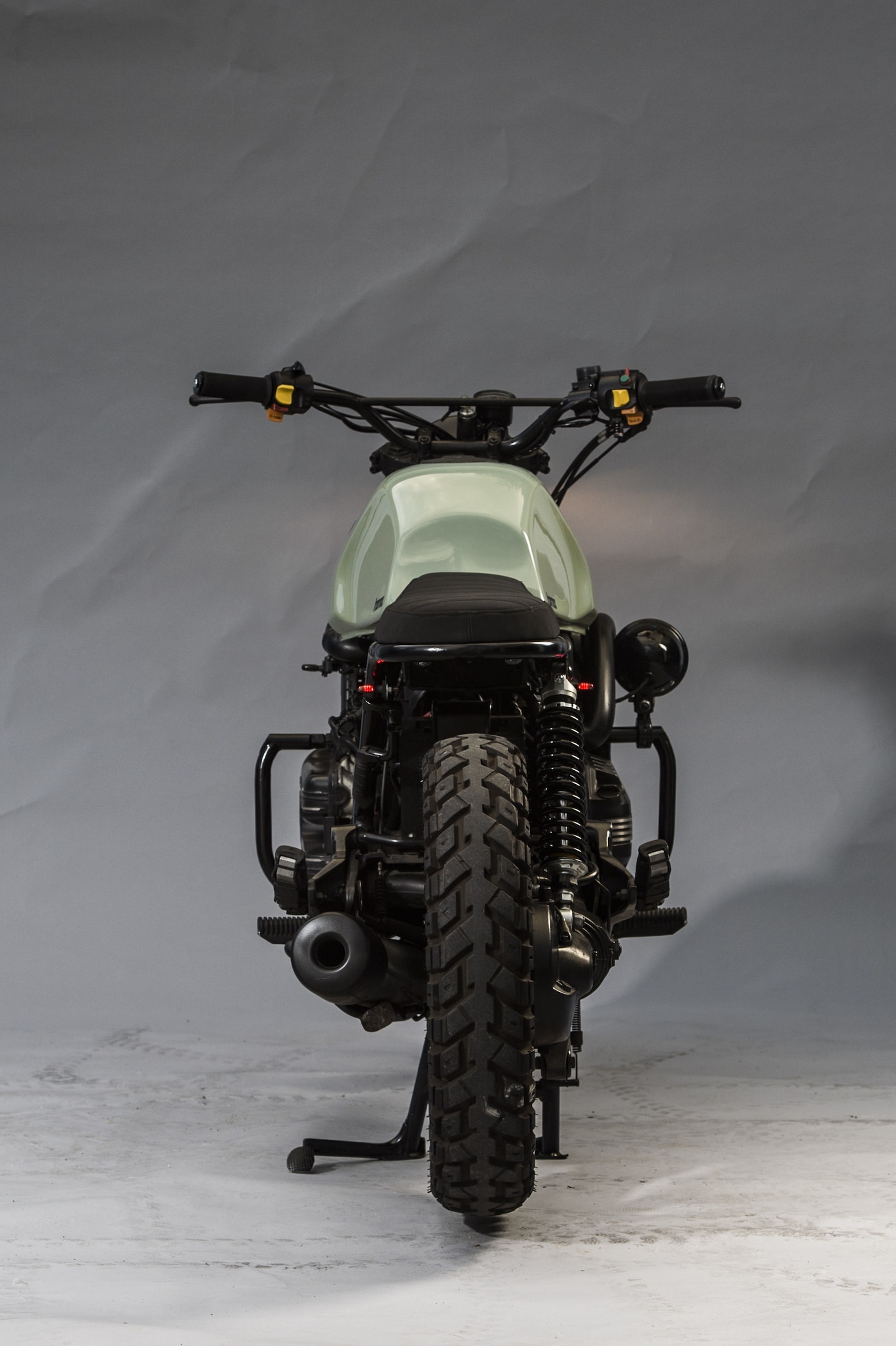 Toma Customs: кастом BMW K1100 Scrambler