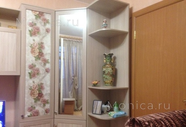Фото: Сдаётся комната в трехкомнатной квартире площадью 14 кв.м. в пешей доступности от метро 