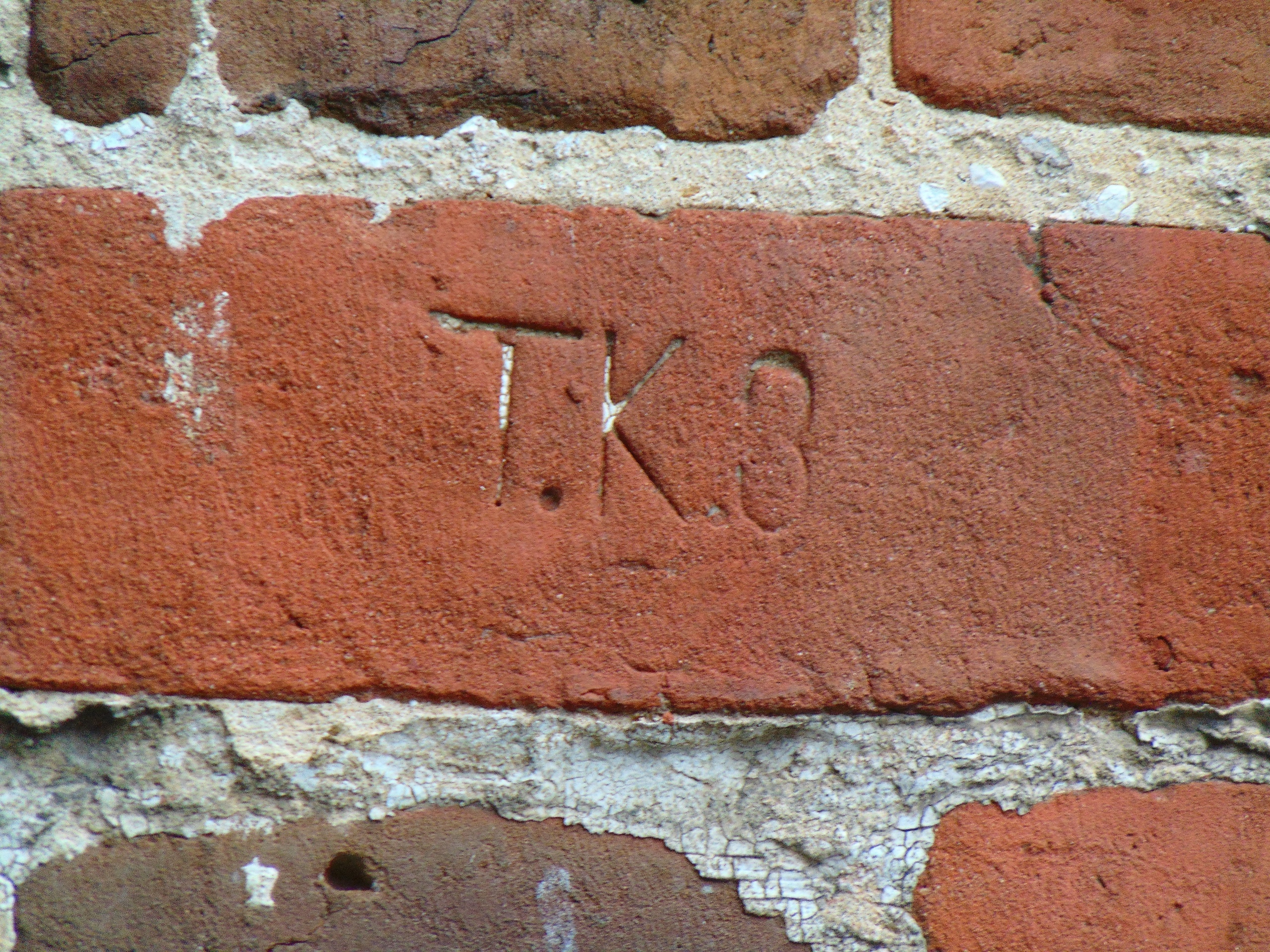 Кирпичное клеймо «ТКЗ»