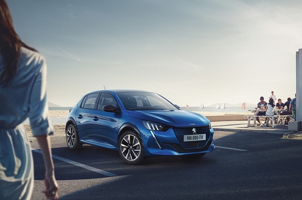 Внешность нового Peugeot 208 раскрыли до премьеры Дизайн хэтчбека выполнен в стиле модели 508В Сети появились фотографии компактного хэтчбека Peugeot 208 нового поколения. Модель получила
