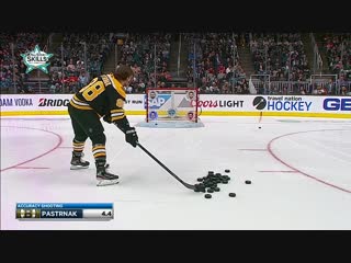 David Pastrnak rips through targets for Accuracy Shooting | January 25, 2019