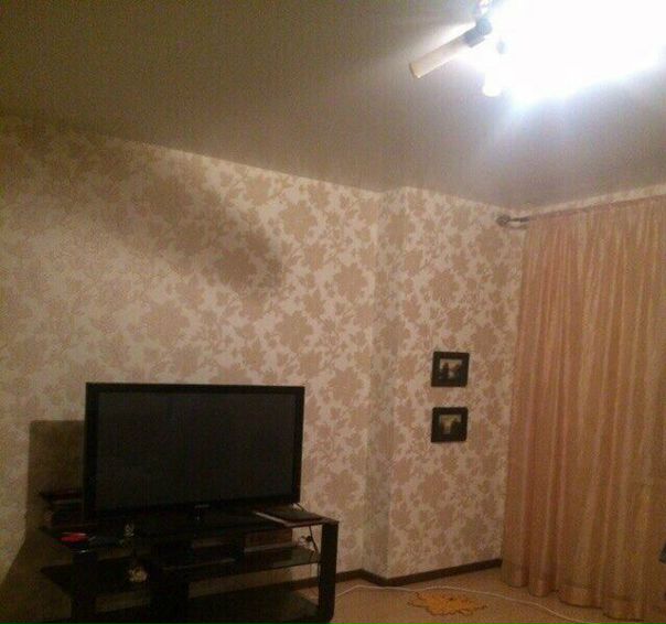 м. Коньково ул. Академика Капицы, 4 <br>Просторная квартира с хорошим ремонтом и набором мебели и техники для проживания, находится в пешей доступности от метро, также рядом и магазины и кафешки, транспорт удобный и все такое! <br>Стоимость 26+ комуналка 3 тыщи ! <br>Григорий +79252016309 - фото Фото: м. Коньково ул. Академика Капицы, 4 <br>Просторная квартира с хорошим ремонтом и набором мебели и техники для проживания, находится в пешей доступности от метро, также рядом и магазины и кафешки, транспорт удобный и все такое! <br>Стоимость 26+ комуналка 3 тыщи ! <br>Григорий +79252016309