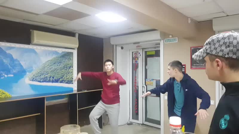 Национальный бурятский танец орла