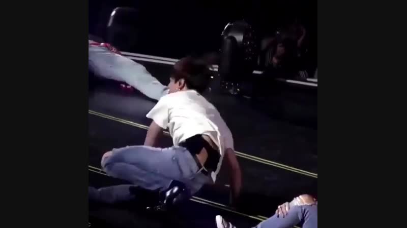 7btsofficial_BtB_3r5hHVo.mp4