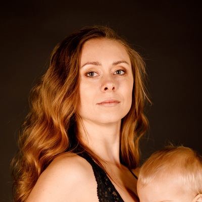 Елена Булатова