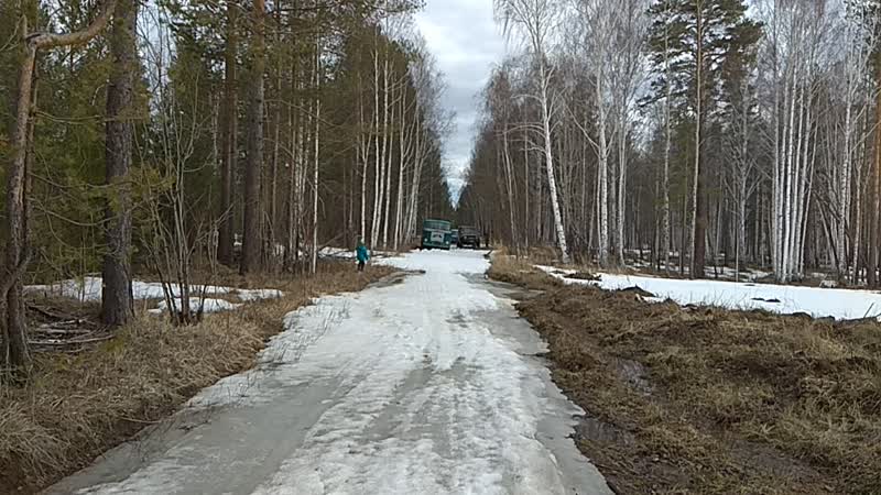 топчет колею