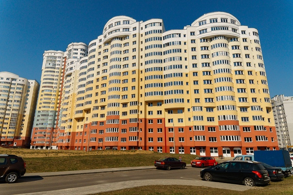 Фото: ВНИМАНИЕ! Цена ниже, чем у застройщика! 1 203 $/кв.м. <br>Трёхкомнатная квартира в новостройке. Минск, проспект Дзержинского 125А. <br>1. Свободная планировка - возможность реализации собственных идей. <br>2. Престижный район Брилевичи - только успешные соседи и никакого социального жилья. <br>3. Высокое качество выполненных строительных работ - надёжность, безопасность и долговечность. <br>4. Популярный Жилой Комплекс Мегаполис - для ценителей качества. <br>5. Две школы и детский сад во дворе - удобство для детей и спокойствие для родителей. <br>6. Станция метро Малиновка в 5 минутах ходьбы. <br>7. Два паркинга - всегда есть место для машины. <br>8. Предложение для избранных. <br>Спешите, пока не перехватили! <br> <br>Подробности по телефону/viber/whatsapp <br> +375 (44) 508-97-42 <br> <br>#недвижимостьминска #новостройкивминске #недвижимостьминск #новостройкиминска #новостройкиминск #квартирывминске #купитьквартируминск #купитьквартиру #продатьквартиру #купитьквартиру #продатьквартиру #жильеминск #жильевминске #вторичка #вторичку #вторички #квартира #продажаквартиры #покупкаквартиры #риэлтор #риэлтер #агент #агентнедвижимости #вторичкаминск #вторичкуминск #вторичкиминск #квартираминск #продажаквартирыминск #покупкаквартирыминск #риэлторминск #риэлтерминск #агентминск #вторичкаминска #вторичкуминска #вторичкиминска #квартираминска #риэлторминска #риэлтерминска #агентминска #вторичкавминске #вторичкувминске #вторичкивминске #квартиравминске #продажаквартирывминске #покупкаквартирывминске #риэлторвминске #риэлтервминске #агентвминске #честныйагент #умныйагент #добрыйагент #порядочныйагент #лучшийагент #випагент #честныйагентвминске #умныйагентвминске #добрыйагентвминске #порядочныйагентвминске #лучшийагентвминске #випагентвминске #честныйагентминск #умныйагентминск #добрыйагентминск #порядочныйагентминск #лучшийагентминск #випагентминск #агентнедвижимостиминск #агентнедвижимостиминска #агентнедвижимостивминске #випагентнедвижимостиминск #випагентнедвижимостиминска #випагентнедвижимостивминске #честныйагентнедвижимостиминск #честныйагентнедвижимостиминска #честныйагентнедвижимостивминске #vipагентнедвижимостиминск #vipагентнедвижимостиминска #vipагентнедвижимостивминске #умныйагентнедвижимостиминск #умныйагентнедвижимостиминска #умныйагентнедвижимостивминске #добрыйагентнедвижимостиминск #добрыйагентнедвижимостиминска #добрыйагентнедвижимостивминске #лучшийагентнедвижимостиминск #лучшийагентнедвижимостиминска #лучшийагентнедвижимостивминске